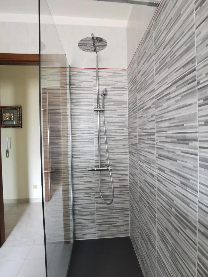 Lorenzo Guest Suite With Free Private Parking-- Cantieri Culturali Palermo Kültér fotó
