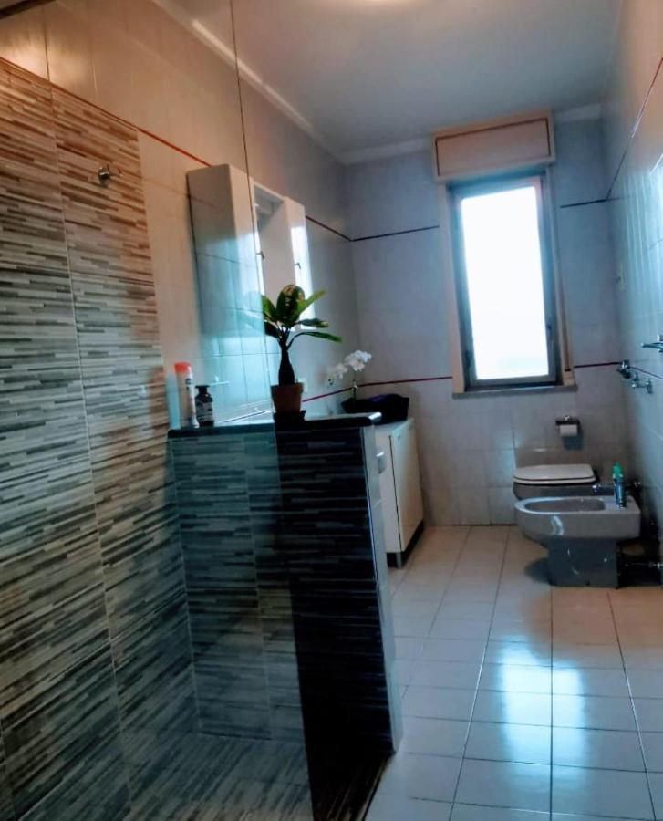 Lorenzo Guest Suite With Free Private Parking-- Cantieri Culturali Palermo Kültér fotó