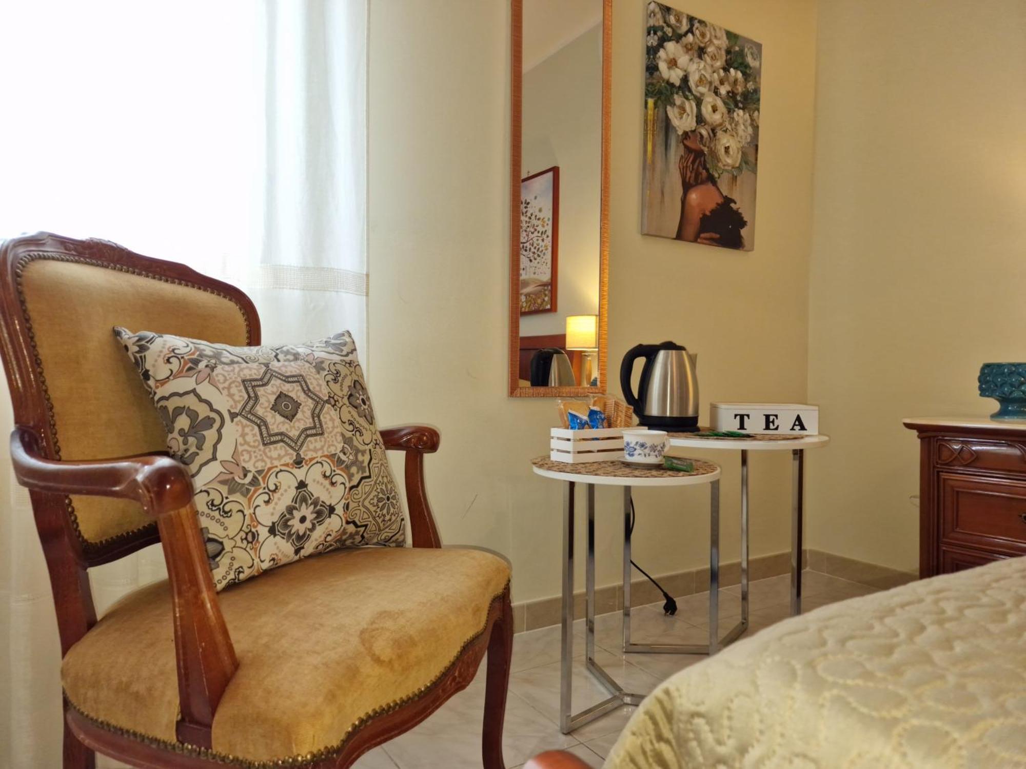 Lorenzo Guest Suite With Free Private Parking-- Cantieri Culturali Palermo Kültér fotó