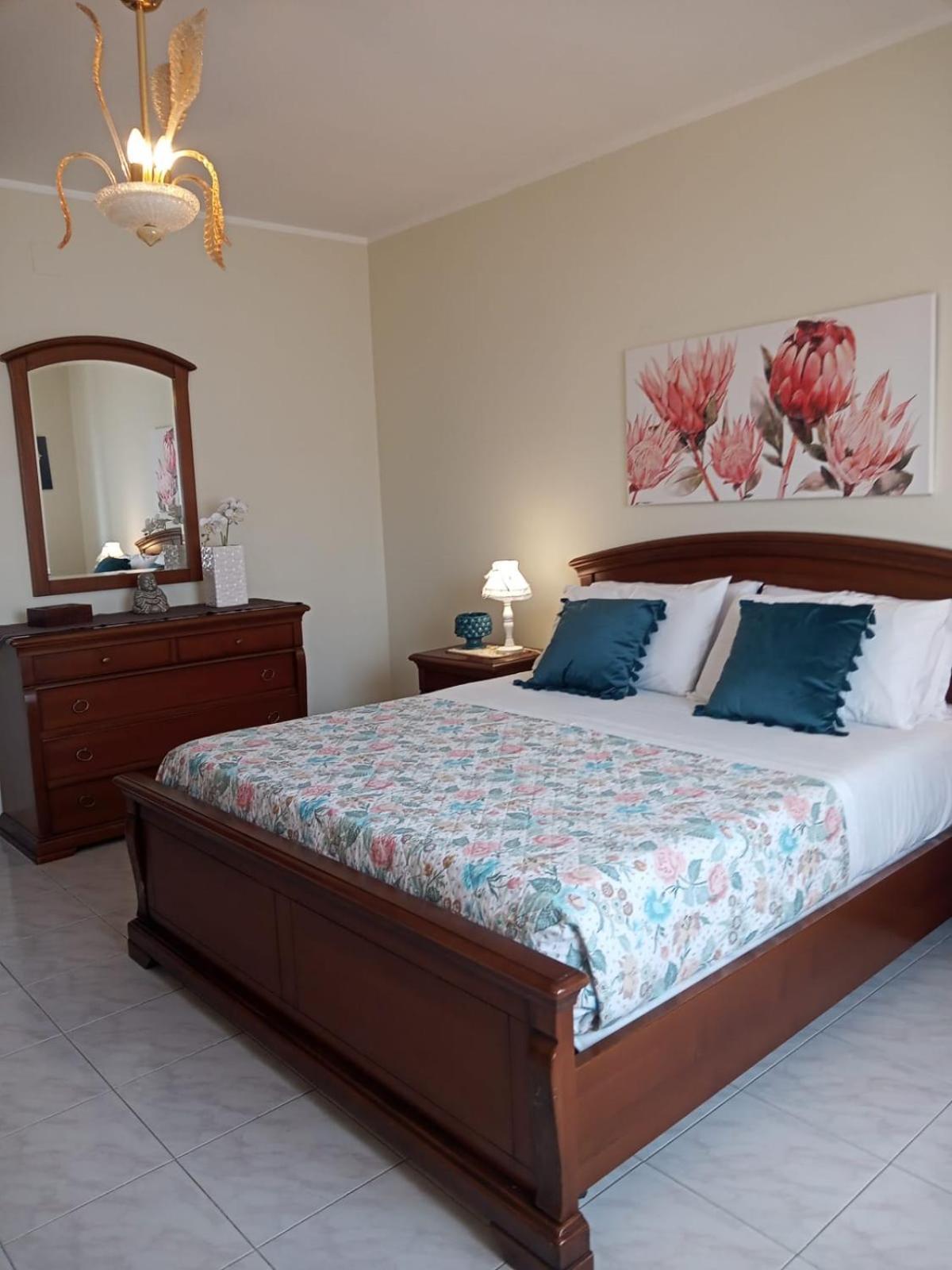 Lorenzo Guest Suite With Free Private Parking-- Cantieri Culturali Palermo Kültér fotó